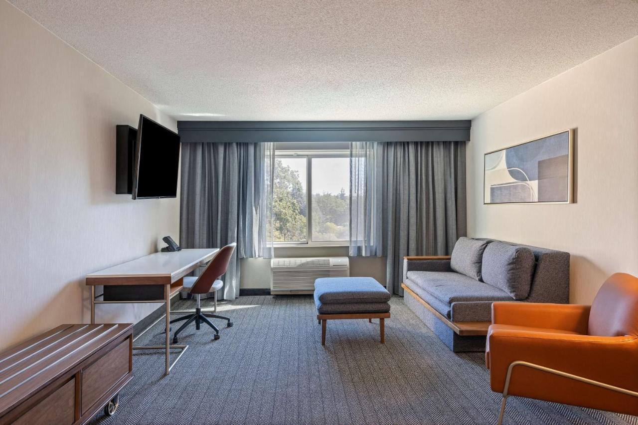 Hotel Sonesta Select Pleasant Hill Exterior foto
